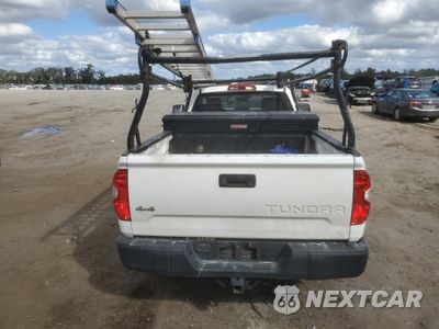 Zdjęcie 6 z 12 samochodu: 2018 TOYOTA TUNDRA DOUBLE CAB SR VIN:5TFCY5F15JX023611 - miniatura