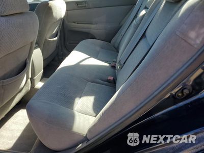 Zdjęcie 10 z 12 samochodu: 2004 TOYOTA CAMRY LE VIN:4T1BE32K04U288574 - miniatura