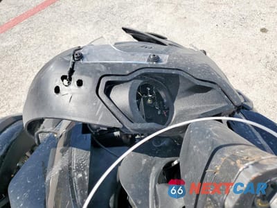 Zdjęcie 7 z 10 samochodu: 2016 CAN-AM SPYDER ROADSTER RS-S VIN:2BXNABC2XGV000090 - miniatura