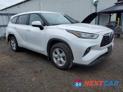 Czwarte zdjęcie samochodu z boku: 2024 TOYOTA HIGHLANDER HYBRID LE VIN:5TDBBRCH6RS628969 - miniatura