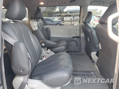 Zdjęcie 11 z 14 samochodu: 2011 TOYOTA SIENNA LE VIN:5TDKK3DCXBS050686 - miniatura