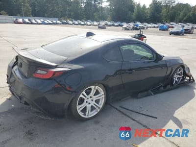 Trzecie zdjęcie samochodu z tyłu: 2022 TOYOTA GR 86 VIN:JF1ZNBB18N9757456 - miniatura