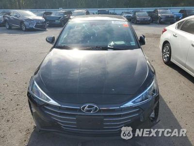 Piąte zdjęcie samochodu w środku: 2020 HYUNDAI ELANTRA SEL VIN:5NPD84LF8LH508225 - miniatura