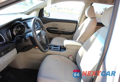 Zdjęcie 9 z 10 samochodu: 2020 KIA SEDONA LX VIN:KNDMB5C15L6624195 - miniatura