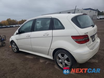 Drugie zdjęcie samochodu z przodu: 2010 MERCEDES-BENZ B200 VIN:WDDFH3DBXAJ597076 - miniatura