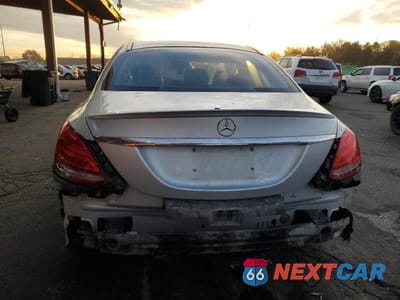 Zdjęcie 6 z 12 samochodu: 2016 MERCEDES-BENZ C 300 4MATIC VIN:WDDWF4KB6GR149183 - miniatura