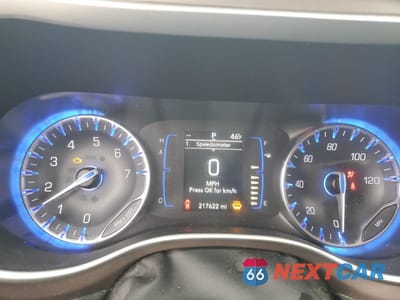 Zdjęcie 9 z 13 samochodu: 2019 CHRYSLER PACIFICA TOURING L VIN:2C4RC1BG5KR561639 - miniatura