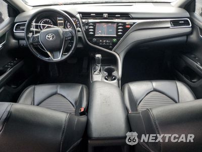Zdjęcie 8 z 13 samochodu: 2018 TOYOTA CAMRY L VIN:4T1B11HK6JU055186 - miniatura
