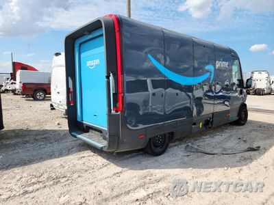 Trzecie zdjęcie samochodu z tyłu: 2022 RIVIAN EDV 700 VIN:7FCEHDB74NN000863 - miniatura