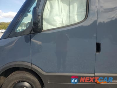 Zdjęcie 7 z 13 samochodu: 2025 RIVIAN EDV 700 VIN:7FCEHEB25SN028595 - miniatura