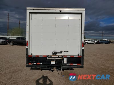 Zdjęcie 6 z 15 samochodu: 2022 GMC SAVANA CUTAWAY G3500 VIN:7GZ37TC71NN007295 - miniatura