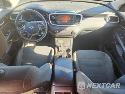 Zdjęcie 8 z 15 samochodu: 2020 KIA SORENTO S VIN:5XYPG4A51LG631852 - miniatura