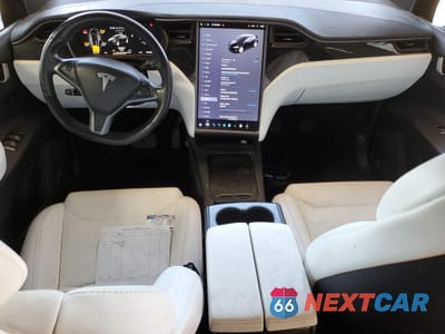 Zdjęcie 8 z 16 samochodu: 2019 TESLA MODEL X VIN:5YJXCDE22KF180691 - miniatura