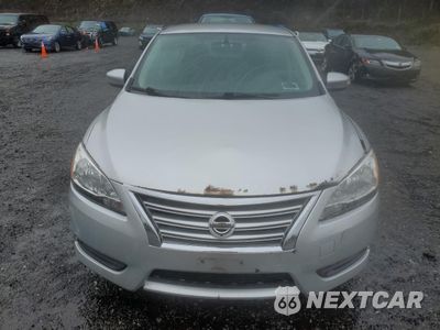 Piąte zdjęcie samochodu w środku: 2015 NISSAN SENTRA S VIN:3N1AB7AP3FY297267 - miniatura