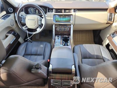 Zdjęcie 8 z 16 samochodu: 2017 LAND ROVER RANGE ROVER HSE VIN:SALGS2FV9HA375505 - miniatura