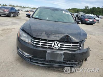 Piąte zdjęcie samochodu w środku: 2014 VOLKSWAGEN PASSAT SEL VIN:1VWCT7A3XEC034567 - miniatura