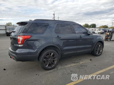 Trzecie zdjęcie samochodu z tyłu: 2017 FORD EXPLORER XLT VIN:1FM5K8D82HGA33773 - miniatura