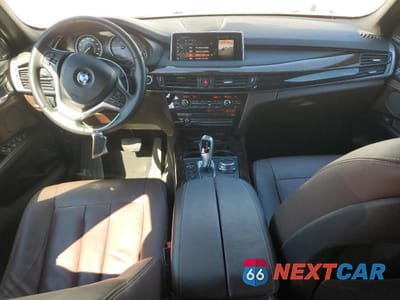 Zdjęcie 8 z 12 samochodu: 2017 BMW X5 XDR40E VIN:5UXKT0C37H0V96322 - miniatura