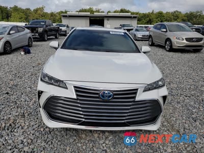Piąte zdjęcie samochodu w środku: 2019 TOYOTA AVALON XLE VIN:4T1B21FB0KU001335 - miniatura