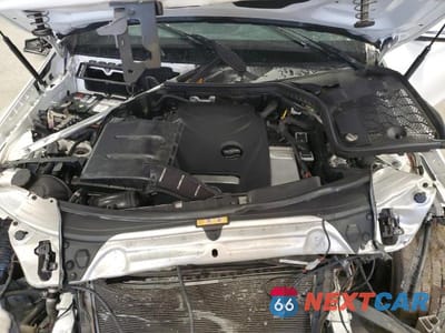 Zdjęcie 11 z 13 samochodu: 2018 MERCEDES-BENZ C 300 4MATIC VIN:55SWF4KB8JU275647 - miniatura