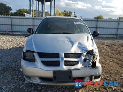 Piąte zdjęcie samochodu w środku: 2003 DODGE GRAND CARAVAN SE VIN:1D4GP24313B285149 - miniatura