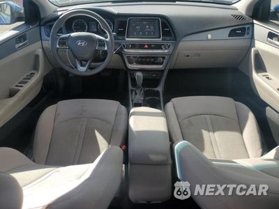 Zdjęcie 8 z 12 samochodu: 2018 HYUNDAI SONATA SE VIN:5NPE24AFXJH602161 - miniatura