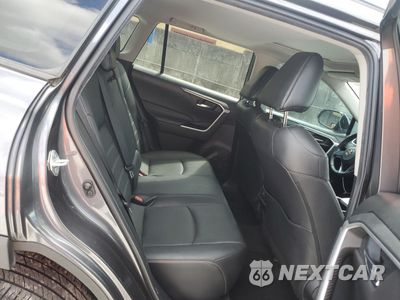 Zdjęcie 11 z 16 samochodu: 2021 TOYOTA RAV4 XLE PREMIUM VIN:2T3C1RFV2MC169019 - miniatura