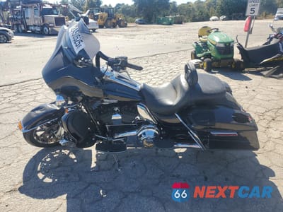 Trzecie zdjęcie samochodu z tyłu: 2015 HARLEY-DAVIDSON FLHTK SHRINE ULTRA LIMITED VIN:1HD1KNL15FB618796 - miniatura