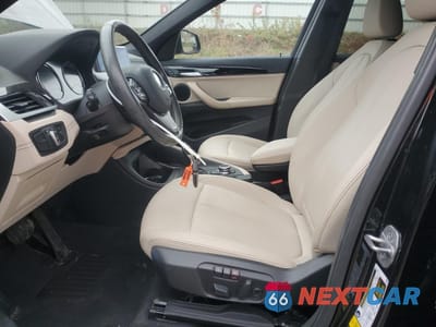 Zdjęcie 7 z 15 samochodu: 2021 BMW X1 XDRIVE28I VIN:WBXJG9C06M5U32569 - miniatura