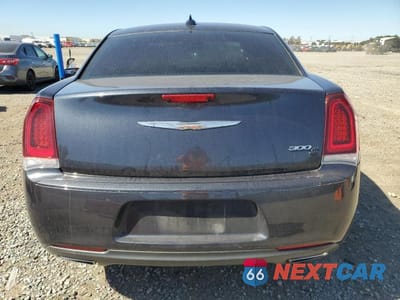 Zdjęcie 6 z 12 samochodu: 2019 CHRYSLER 300 S VIN:2C3CCABG2KH555524 - miniatura