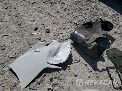 Zdjęcie 12 z 16 samochodu: 2021 TOYOTA CAMRY SE VIN:4T1G11AK9MU413742 - miniatura