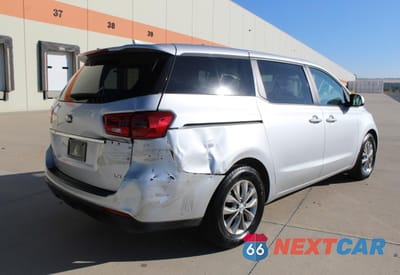 Trzecie zdjęcie samochodu z tyłu: 2020 KIA SEDONA LX VIN:KNDMB5C15L6624195 - miniatura