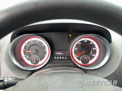 Zdjęcie 8 z 10 samochodu: 2013 RAM TRADESMAN VIN:2C4JRGAG7DR638577 - miniatura