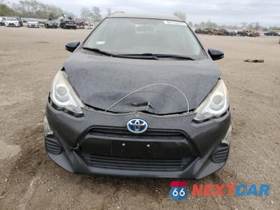 Piąte zdjęcie samochodu w środku: 2016 TOYOTA PRIUS C VIN:JTDKDTB3XG1121385 - miniatura