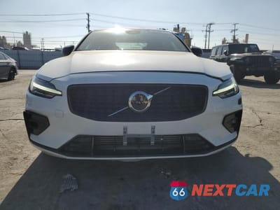 Piąte zdjęcie samochodu w środku: 2024 VOLVO S60 PLUS VIN:7JRH60FHXRG310578 - miniatura