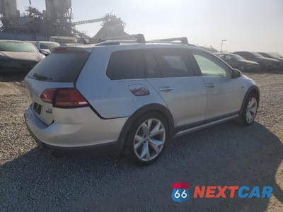 Trzecie zdjęcie samochodu z tyłu: 2017 VOLKSWAGEN GOLF ALLTRACK S VIN:3VWH17AU2HM534925 - miniatura