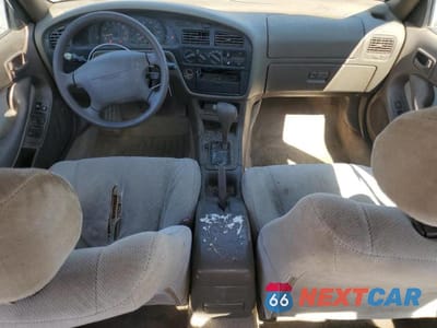 Zdjęcie 8 z 12 samochodu: 1996 TOYOTA CAMRY VIN:JT2BG12K4T0382555 - miniatura