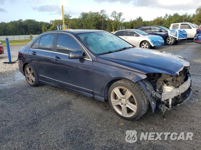 Czwarte zdjęcie samochodu z boku: 2010 MERCEDES-BENZ C 300 VIN:WDDGF5EB7AR098225 - miniatura