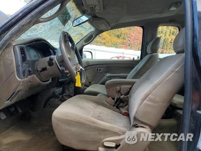 Zdjęcie 7 z 12 samochodu: 2004 TOYOTA TACOMA V6 VIN:5TEWN72N34Z309657 - miniatura