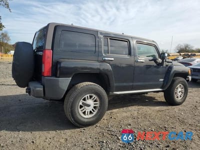 Trzecie zdjęcie samochodu z tyłu: 2006 HUMMER H3 VIN:5GTDN136X68171821 - miniatura