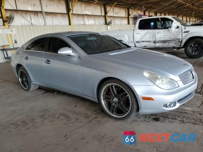 Czwarte zdjęcie samochodu z boku: 2006 MERCEDES-BENZ CLS 500C VIN:WDDDJ75X86A011138 - miniatura