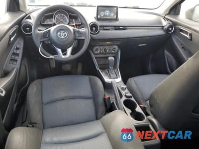 Zdjęcie 8 z 12 samochodu: 2017 TOYOTA YARIS IA BASE VIN:3MYDLBYV9HY196155 - miniatura