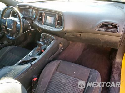 Zdjęcie 8 z 14 samochodu: 2017 DODGE CHALLENGER SXT VIN:2C3CDZAG8HH531931 - miniatura