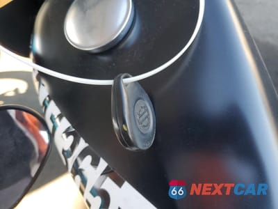 Zdjęcie 8 z 9 samochodu: 2016 HARLEY-DAVIDSON XL883 IRON 883 VIN:1HD4LE236GC413884 - miniatura