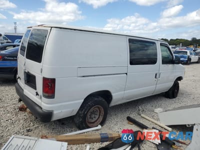 Trzecie zdjęcie samochodu z tyłu: 2003 FORD ECONOLINE E250 VAN VIN:1FTNE24W83HA96421 - miniatura