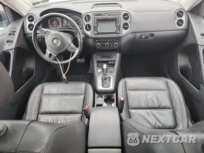 Zdjęcie 8 z 15 samochodu: 2017 VOLKSWAGEN TIGUAN SPORT VIN:WVGUV7AX0HW507251 - miniatura