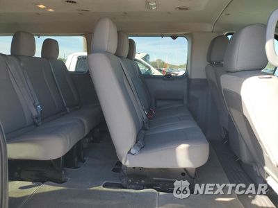 Zdjęcie 11 z 14 samochodu: 2017 NISSAN NV 3500 S VIN:5BZAF0AA5HN851056 - miniatura