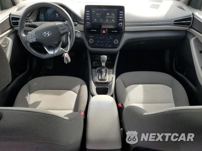 Zdjęcie 8 z 13 samochodu: 2020 HYUNDAI IONIQ SE VIN:KMHC75LC0LU213910 - miniatura