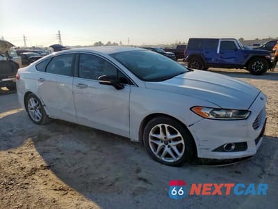 Czwarte zdjęcie samochodu z boku: 2013 FORD FUSION VIN:3FA6P0HR2DR330176 - miniatura