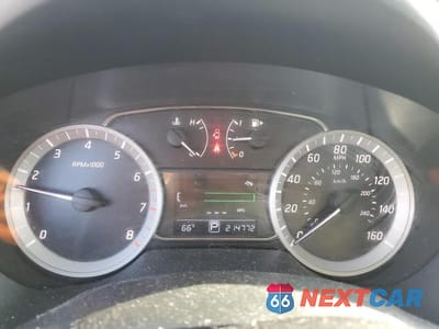 Zdjęcie 9 z 12 samochodu: 2014 NISSAN SENTRA S VIN:1N4AB7AP1EN850187 - miniatura